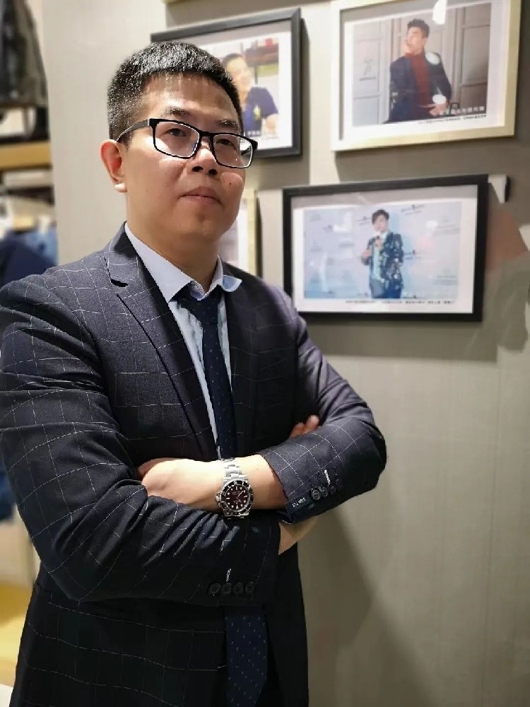 從藝術涂料小白到“全國十大金商”，他只用了3年時間