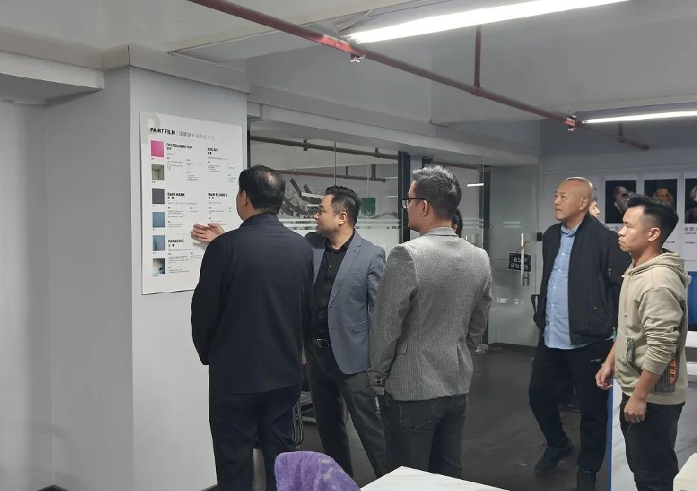 中國涂料工業協會劉普軍會長一行到訪卡百利藝術涂料“飛龍在”基地及總部