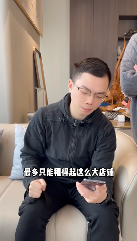 小門店的春天到了！45㎡也能做藝術漆門店